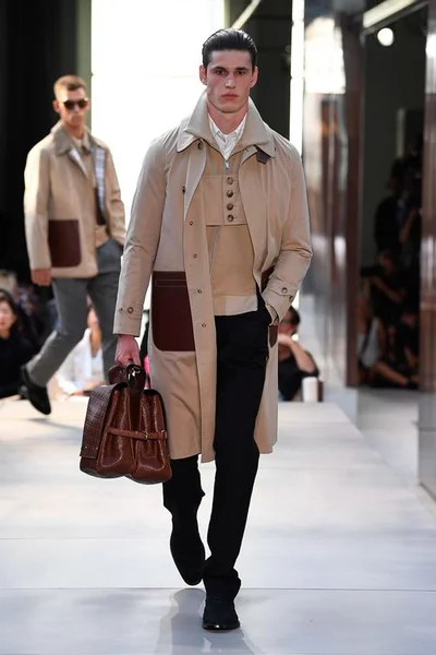 Look 63